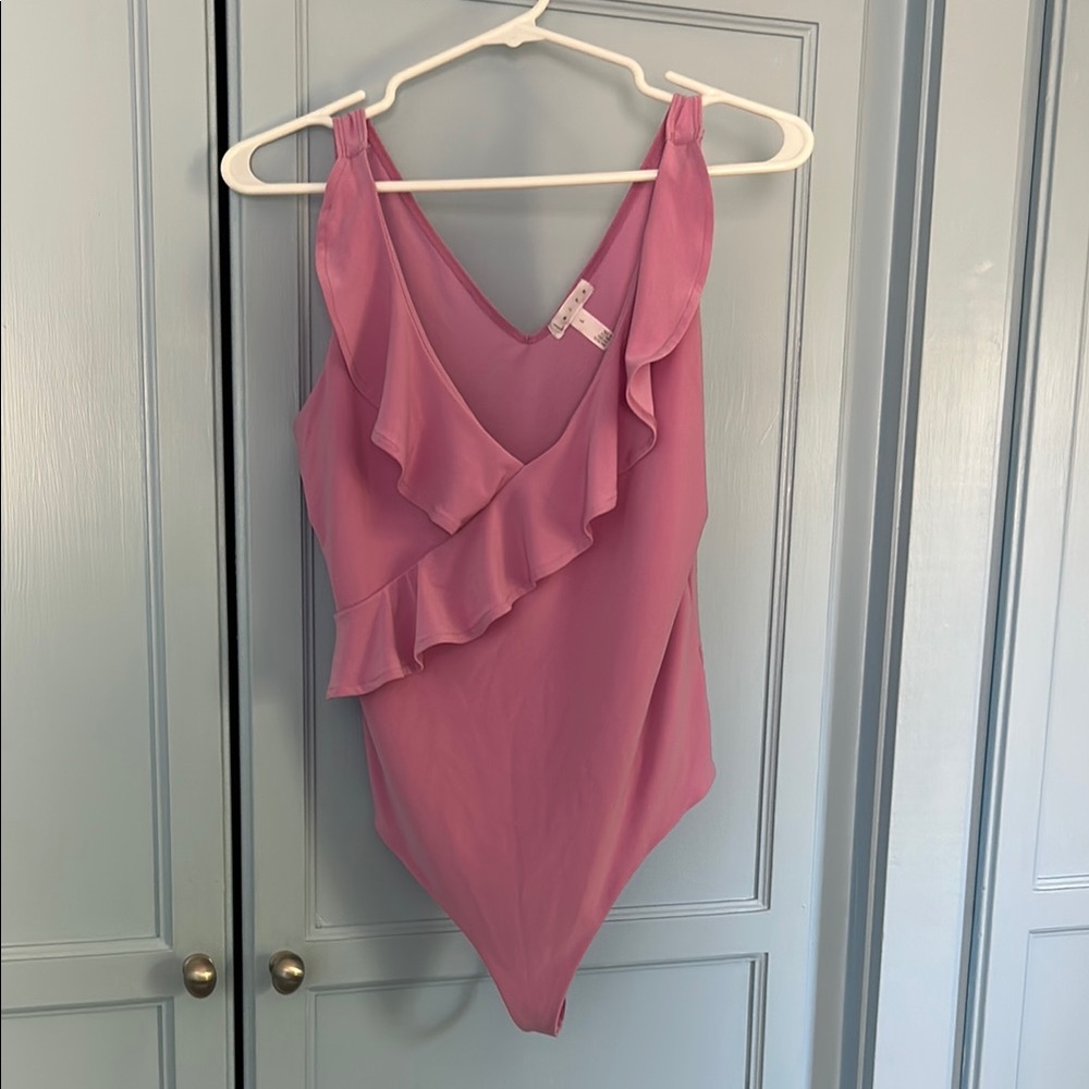 Leith Pink Ruffled Bodysuit